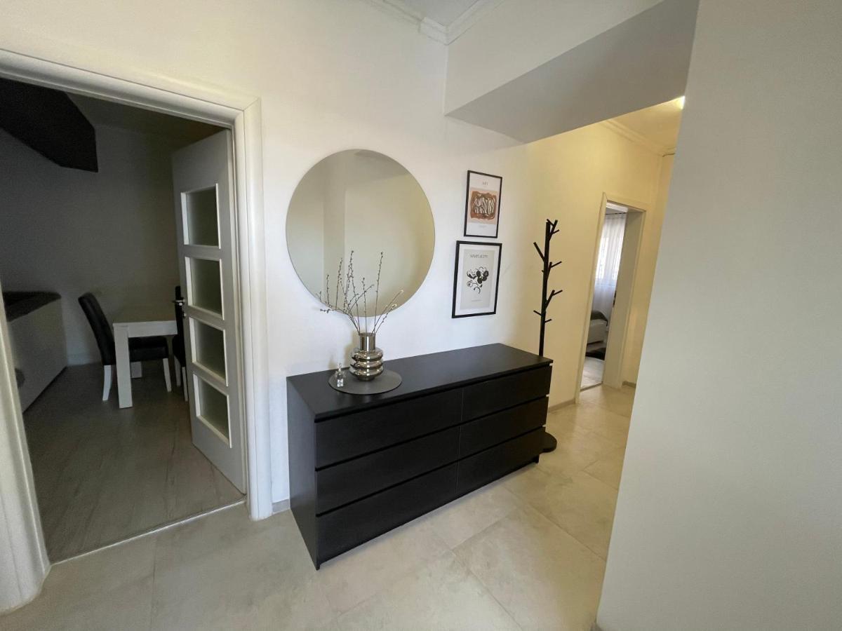Primus Strbic Apartment *