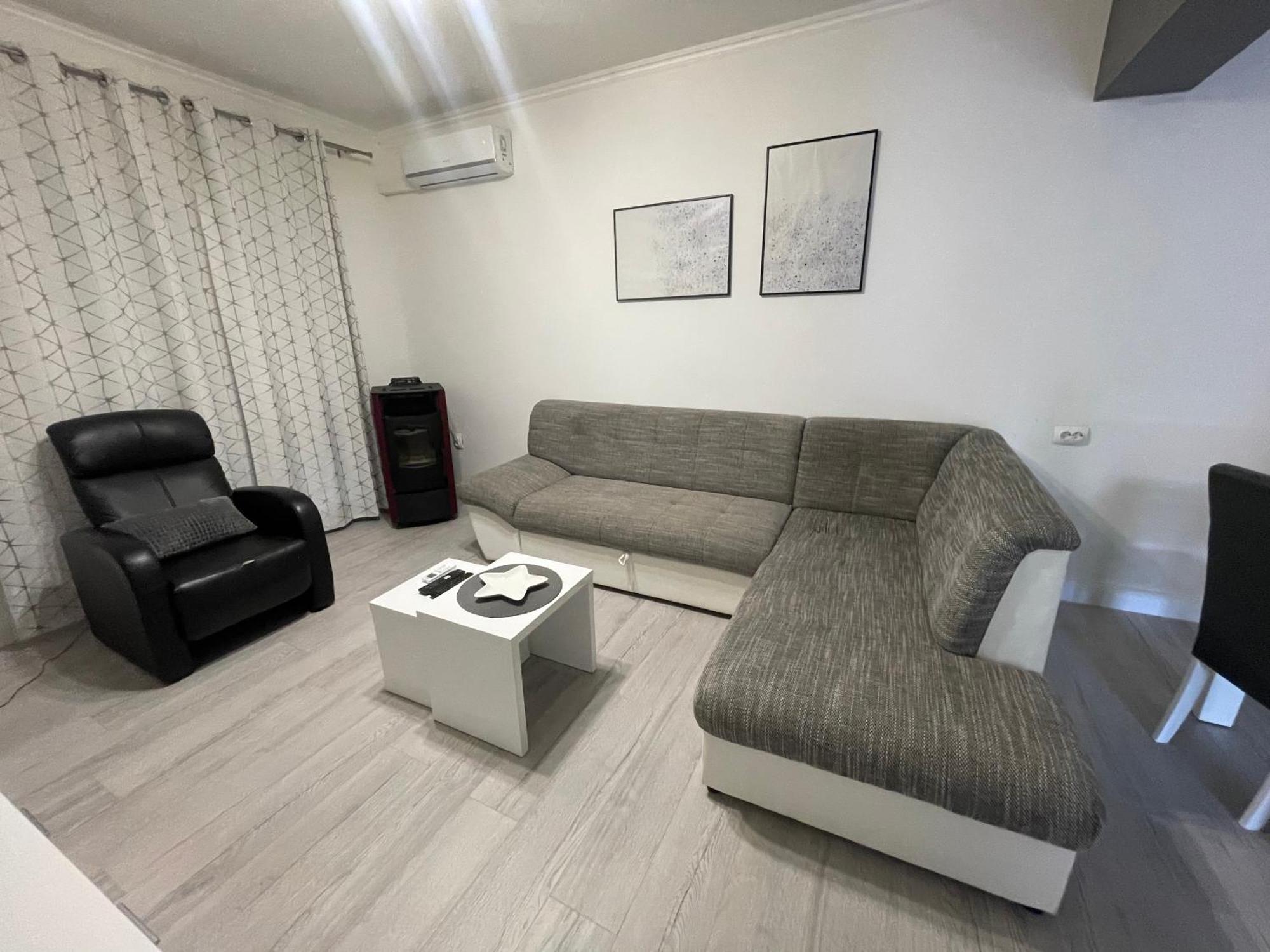 Primus Strbic Apartment